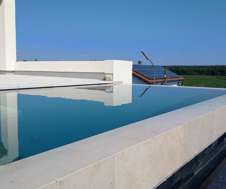 Infinity Pool Bilder